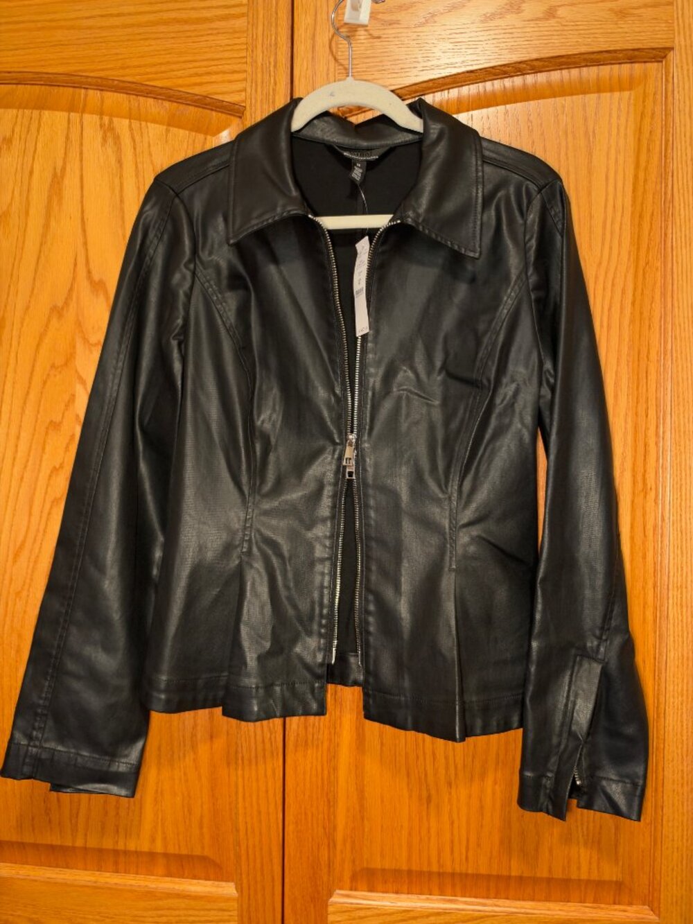 NWT $175 WHITE HOUSE BLACK MARKET COATED MOTO JACKET COAT TOP FAUX LEATHER SZ M